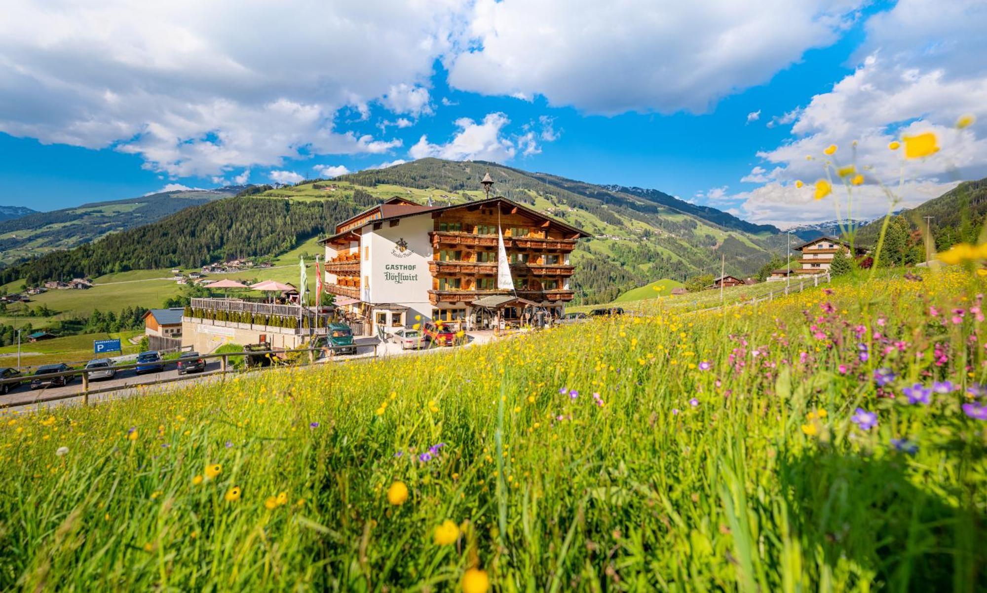 Alpen Wohlfuehlhotel Doerflwirt Hainzenberg Exterior photo